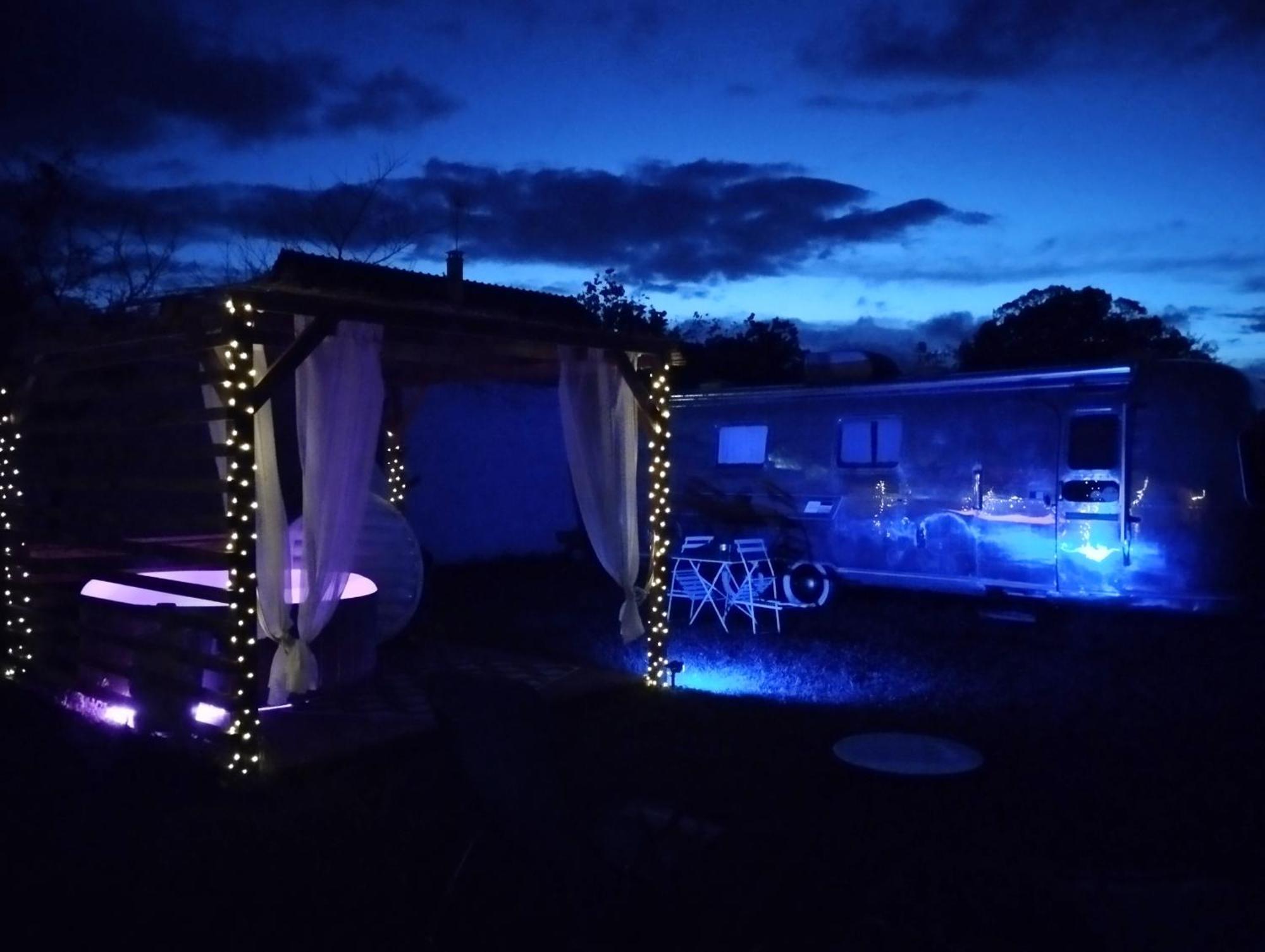 Hotel Vintage Camp à Chabris Extérieur photo